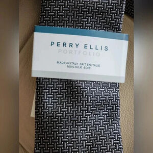 Perry Ellis Portfolio 100% Silk Grey Black Silver Tie Made In Italy